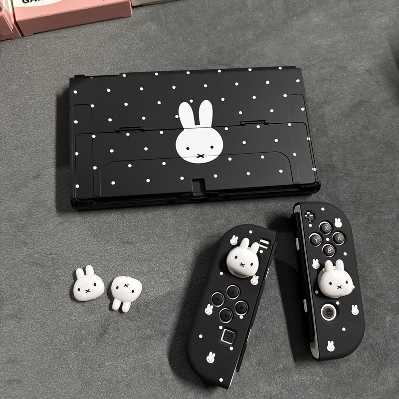 在庫あり ミッフィー 水玉模様 保護ケース ニンテンドースイ - Thumb Grip Joystick のレビューと価格